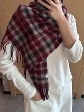 China Replica Burberry Scarf 44usd Only